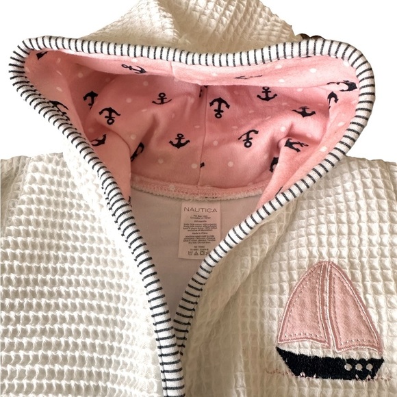 Nautica Infant Bathtime Sailboat Robe - Picture 2 of 5